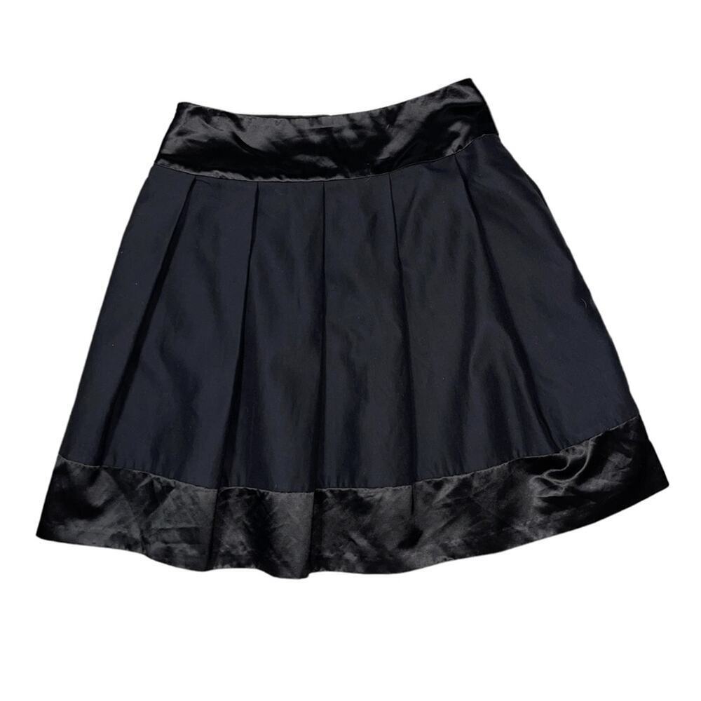 Trina Turk Pleated Satin Trim Flare Knee Length Skirt Black  Size 6